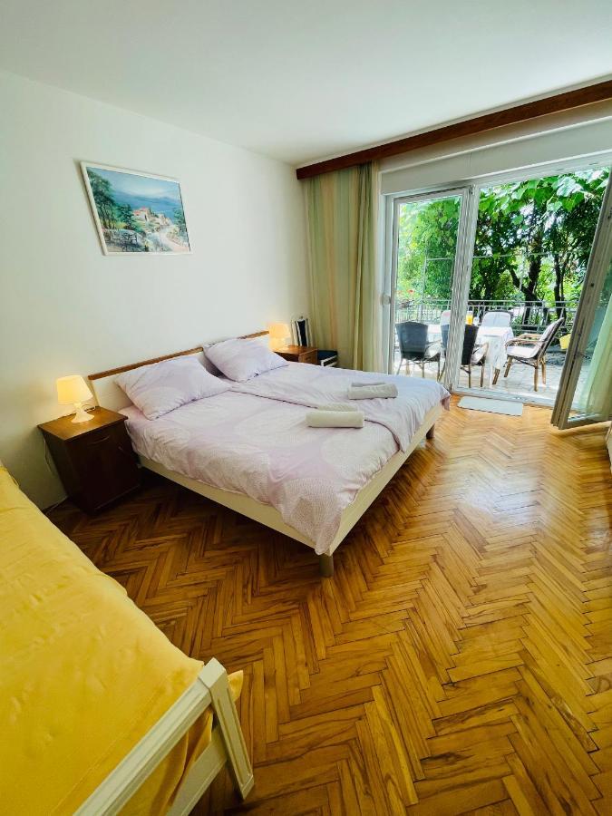 Apartments Paco & Bony Lovran Bagian luar foto