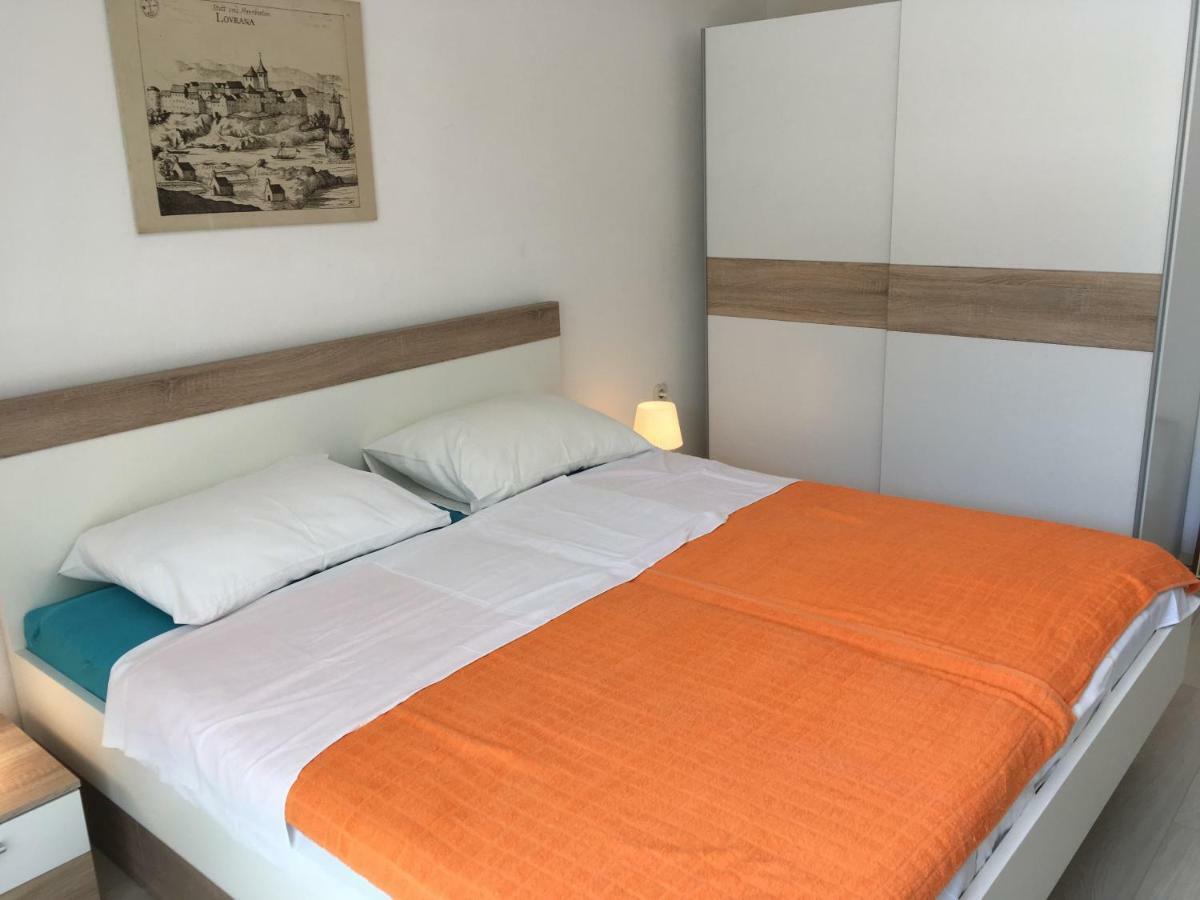 Apartments Paco & Bony Lovran Bagian luar foto
